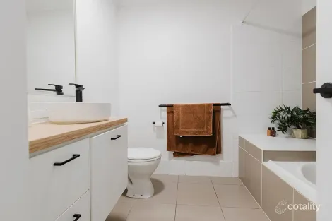 Property photo of 15/80-92 Groth Road Boondall QLD 4034