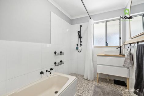 Property photo of 3 Underbank Grove Hackham West SA 5163
