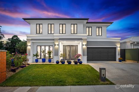 1 Scarlet Dr, Lake Gardens, VIC 3355