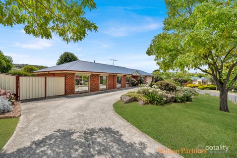 13 Walnut Grove Ct, Kilmore, VIC 3764