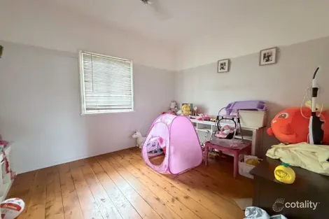 Property photo of 83 Fulham Street Toogoolawah QLD 4313