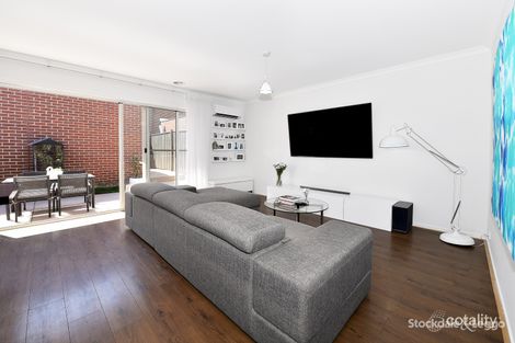 Property photo of 11 Courances Walk Wollert VIC 3750