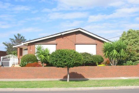 3 Polly Woodside Dr, Altona Meadows, VIC 3028