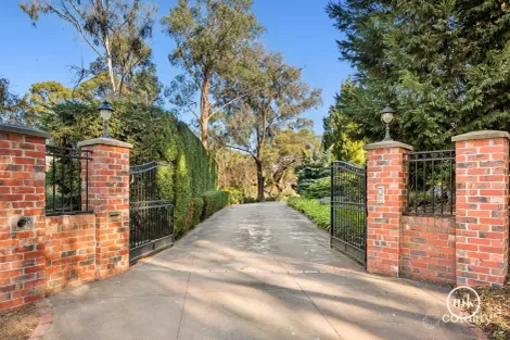 Property photo of 7 View Road Lower Plenty VIC 3093