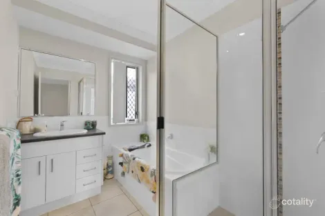 Property photo of 7 Trinity Parade Blacks Beach QLD 4740