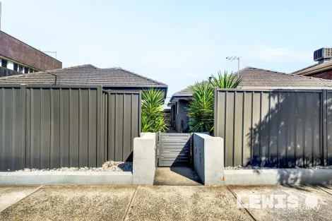 Property photo of 3/1 Station Street Reservoir VIC 3073