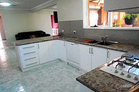 Property photo of 5 Rosina Drive Melton VIC 3337