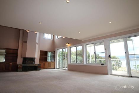 Property photo of 19 Rushes Bay Avenue East Jindabyne NSW 2627