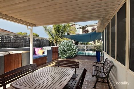 Property photo of 33 Dehavilland Circuit Hamlyn Terrace NSW 2259