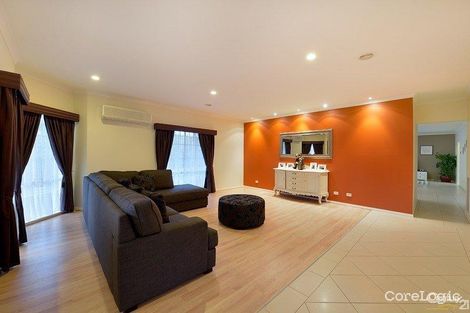 Property photo of 25 Ganaway Drive Berwick VIC 3806