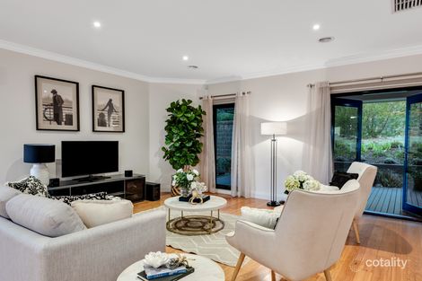 Property photo of 16 Mirtilga Place Eltham VIC 3095