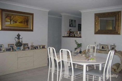 Property photo of 21 Baxter Close Huntingdale WA 6110