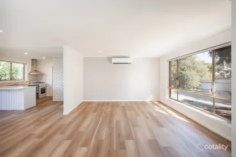 2/3 Glendaloch Ct, Lavington, NSW 2641