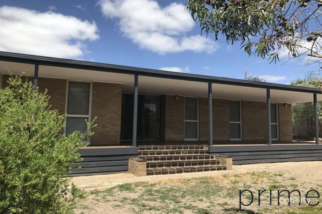 1 Bracken Ct, Highton, VIC 3216