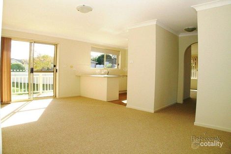 Property photo of 11 Condor Close Cameron Park NSW 2285