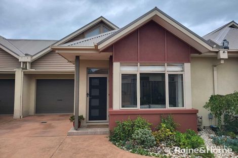 2/27 Carmen St, Newport, VIC 3015