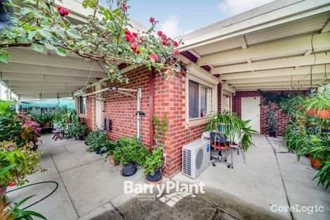 Property photo of 19 Wakenshaw Crescent Pakenham VIC 3810