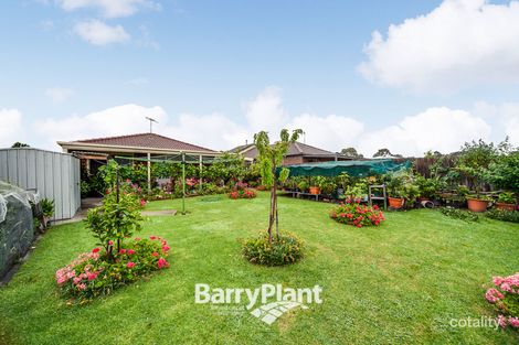 Property photo of 19 Wakenshaw Crescent Pakenham VIC 3810
