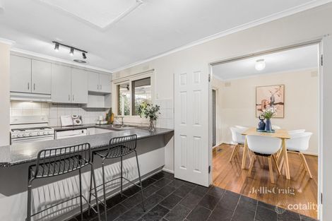 Property photo of 2 Leeds Road Mount Waverley VIC 3149