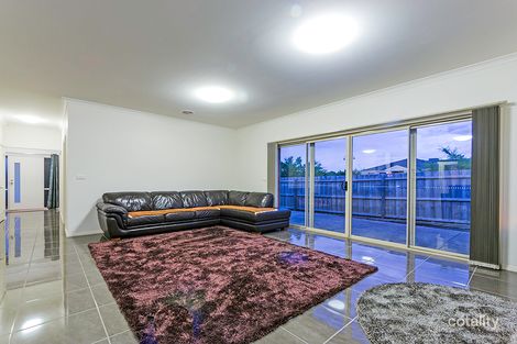Property photo of 33 Andrew Road Truganina VIC 3029