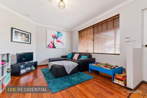Property photo of 8 Bushlark Rise Canning Vale WA 6155