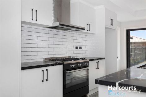 Property photo of 1/1 Luke Court Mill Park VIC 3082