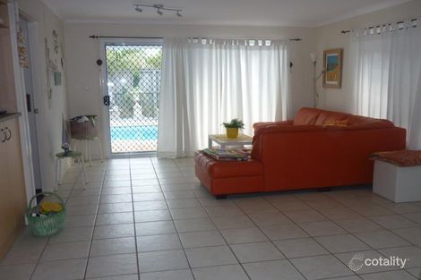 Property photo of 6 Bonaire Court Parrearra QLD 4575
