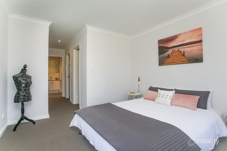 Property photo of 4B Lyons Place Heathridge WA 6027