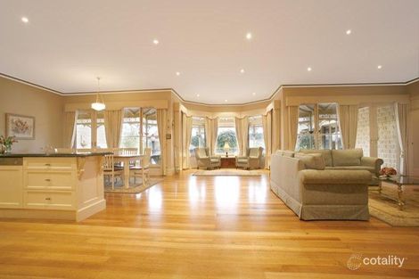 Property photo of 68 Kurrak Road Yarrambat VIC 3091