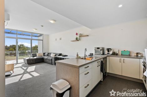 Property photo of 16/10 Pimlico Crescent Wellard WA 6170