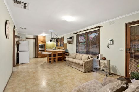 Property photo of 7 Rearden Close Endeavour Hills VIC 3802