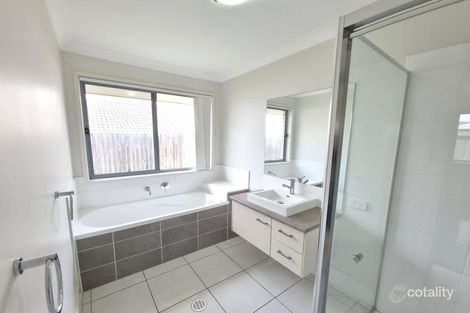 Property photo of 60 Pimpama Rivers Drive Ormeau QLD 4208