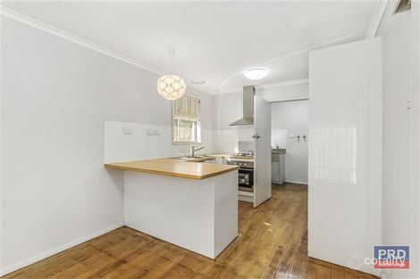 Property photo of 7 Vickers Court Kennington VIC 3550