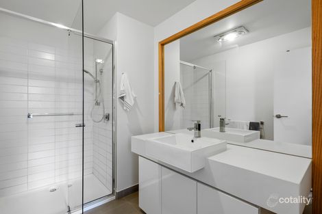 Property photo of 75 Central Park Walk Cheltenham VIC 3192