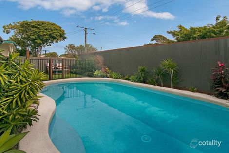Property photo of 15 Echlin Street Labrador QLD 4215