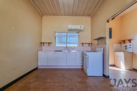 Property photo of 2/92 Webb Street Townview QLD 4825