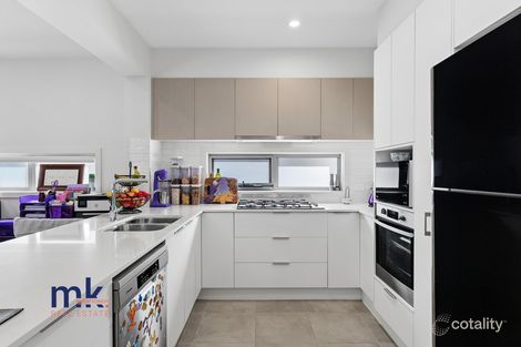 Property photo of 163 Liz Kernohan Drive Elderslie NSW 2570