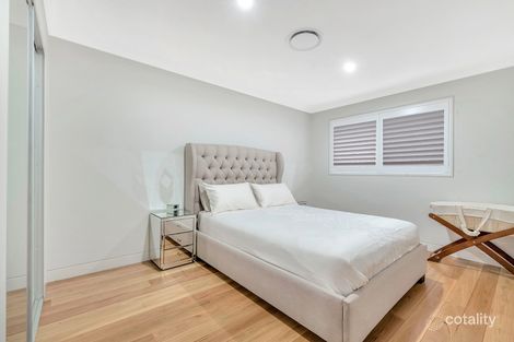 Property photo of 17 Alpine Place Carnes Hill NSW 2171