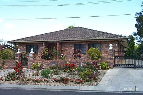 18 Cox St, Yandina, QLD 4561