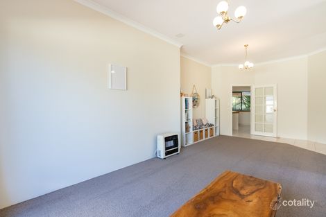 Property photo of 55 Floribunda Avenue Halls Head WA 6210