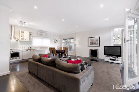 Property photo of 916 Centre Road Bentleigh East VIC 3165