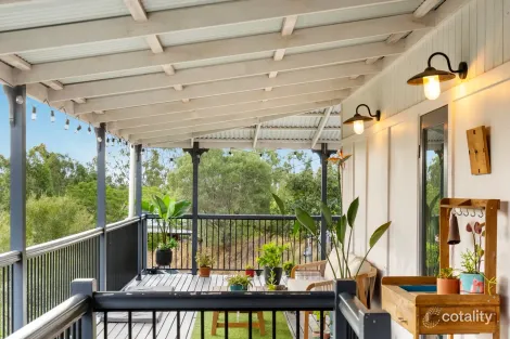 Property photo of 8 Anthony Court Summerholm QLD 4341