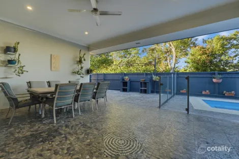 Property photo of 31 Ashwood Circuit Smithfield QLD 4878