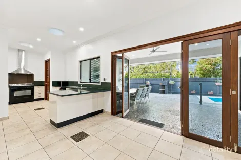 Property photo of 31 Ashwood Circuit Smithfield QLD 4878