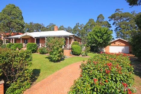 10 Blaxland Cres, Sunshine Bay, NSW 2536