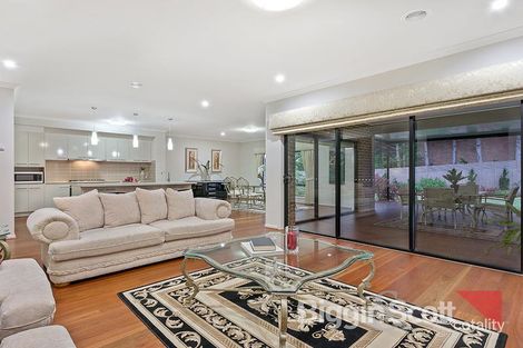 Property photo of 9 Emerald Street Mount Waverley VIC 3149