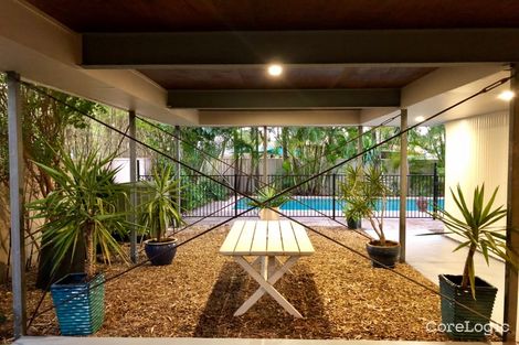 Property photo of 11 Plover Avenue Paradise Point QLD 4216