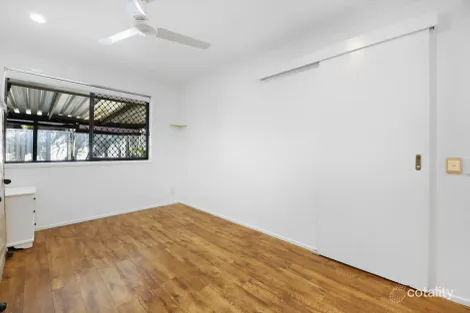 Property photo of 2/6 Redleaf Court Burleigh Waters QLD 4220