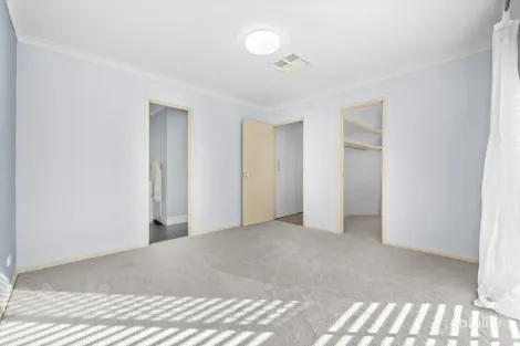 Property photo of 57 Bondi Crescent Warnbro WA 6169