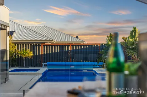 Property photo of 72 Venice Entrance Iluka WA 6028